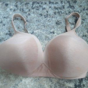 Women's Olga NUDE Wireless BRA 38 DDD
